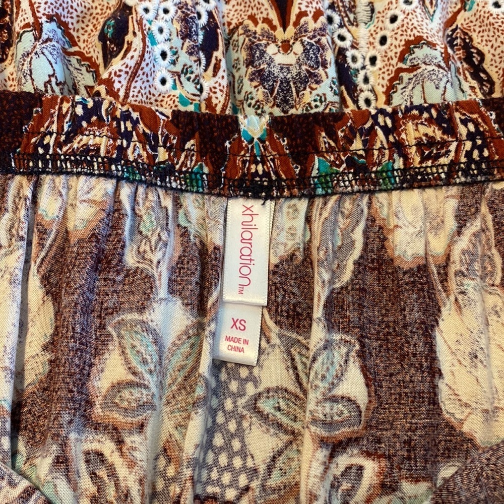 Xhilaration Woman’s Romper Floral Embroidered - Picture 5 of 14